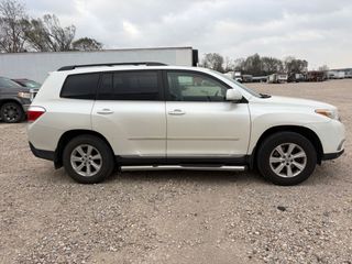 2012 Toyota Highlander SE - Exterior Side Passenger